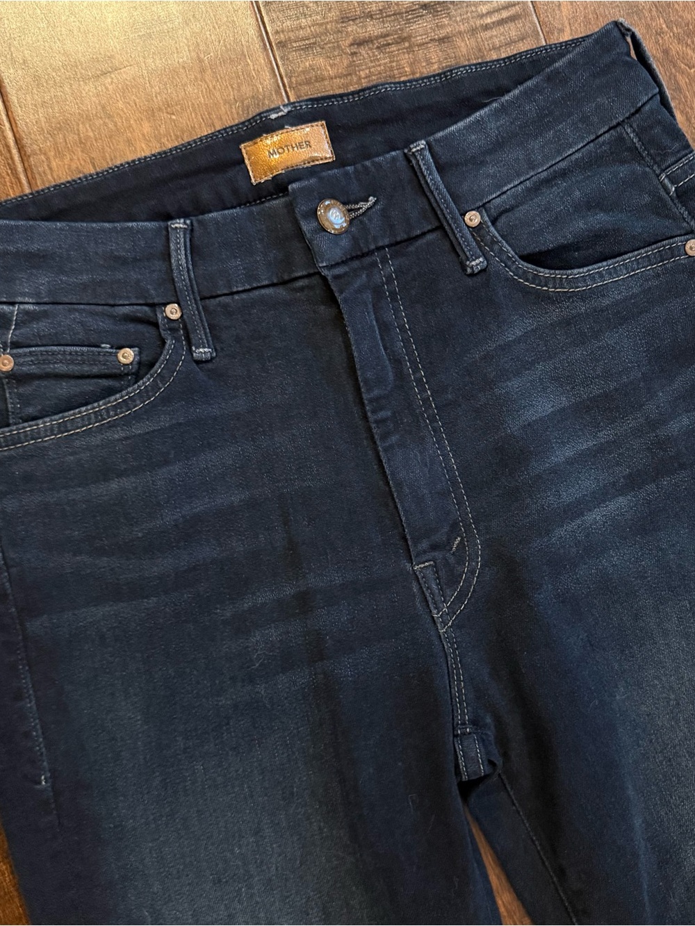MOTHER High Waisted Looker Coffee, Tea or Me Jeans - Picture 5 of 12